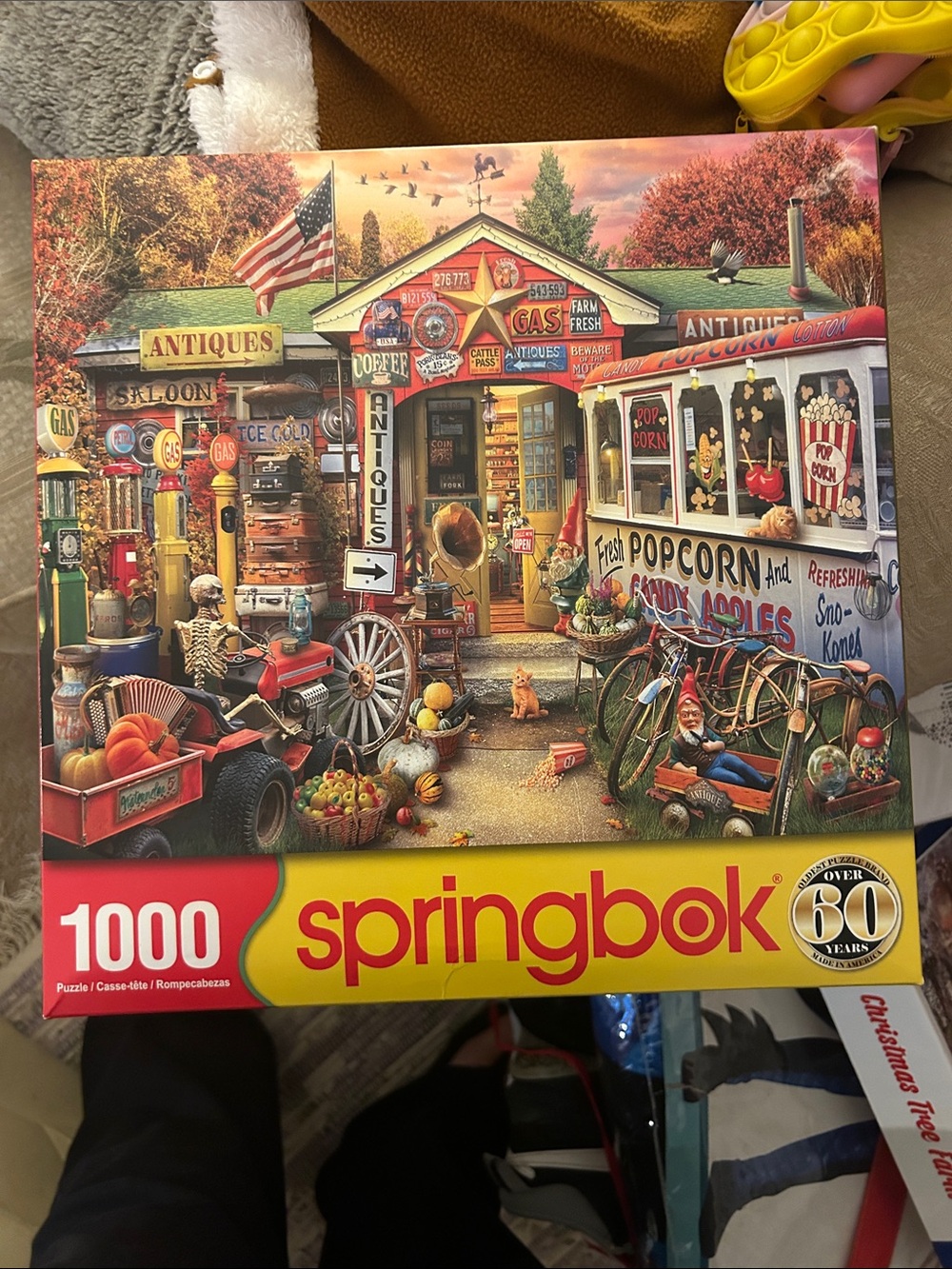 Springbok 1000-Piece Jigsaw Puzzle - Vintage Antiques Market (Multicolor)